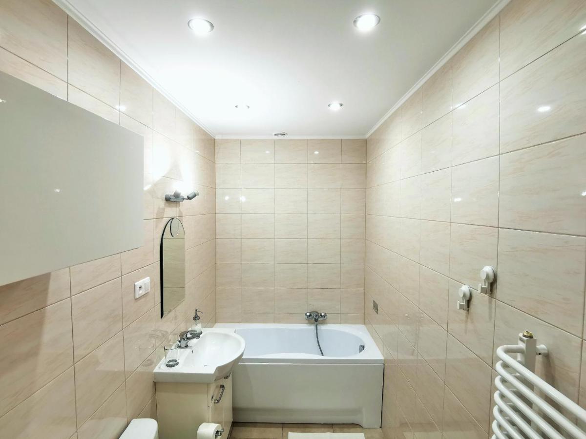 Apartament Seven Легница Екстериор снимка